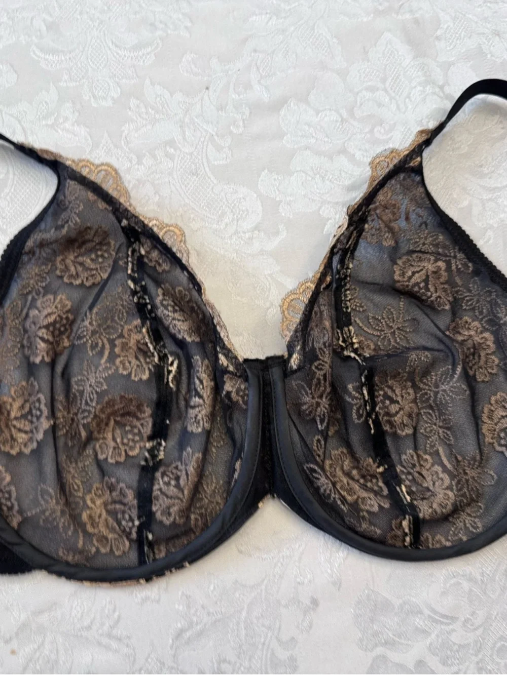 Victoria’s Secret Vintage Bra 34DD Black‎ Gold Unlined Underwire Scalloped Lace